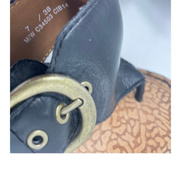 B.O.C. 7 Sandals Wedges Women Shoe Black Flip Flop Comfort Classic Bronze Hook - Picture 7 of 8